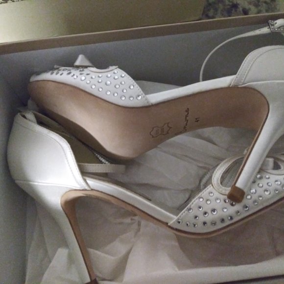 New Ivory Satin Rhinestone Sandals - Picture 5 of 8